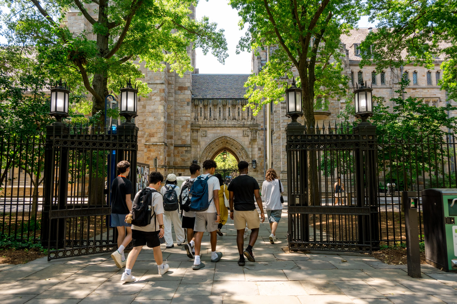 zz-campus-pic-yale