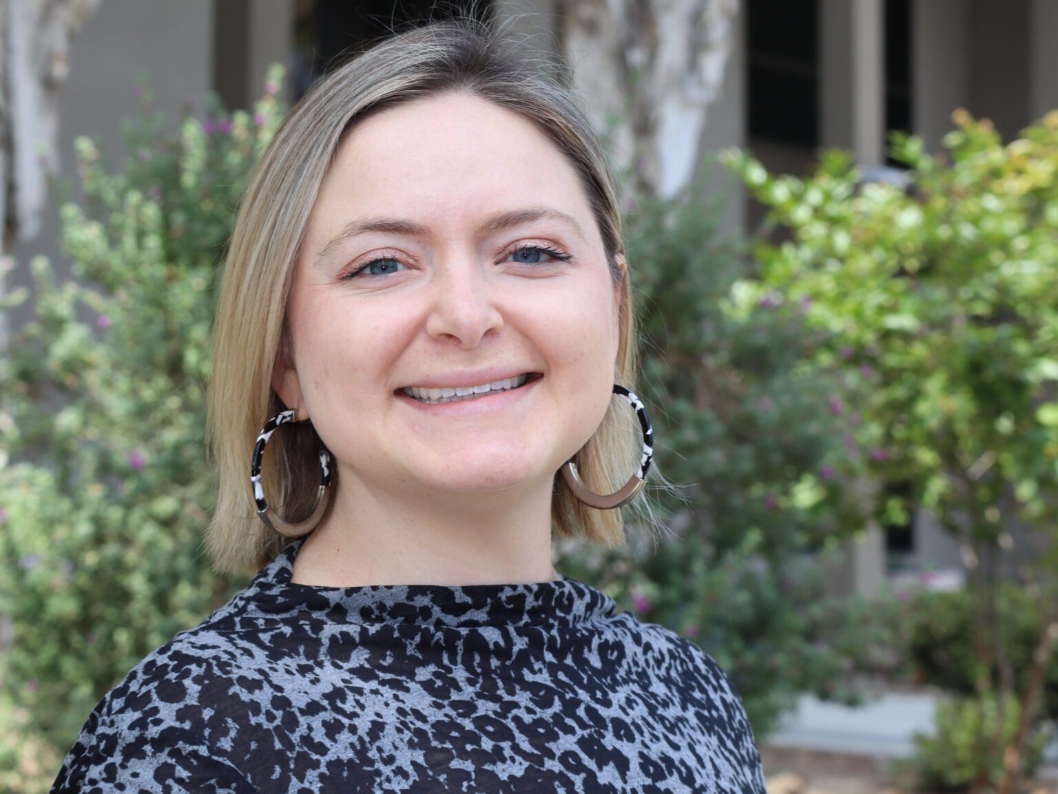 Caryn-Rubanovich-Headshot-1536x1153