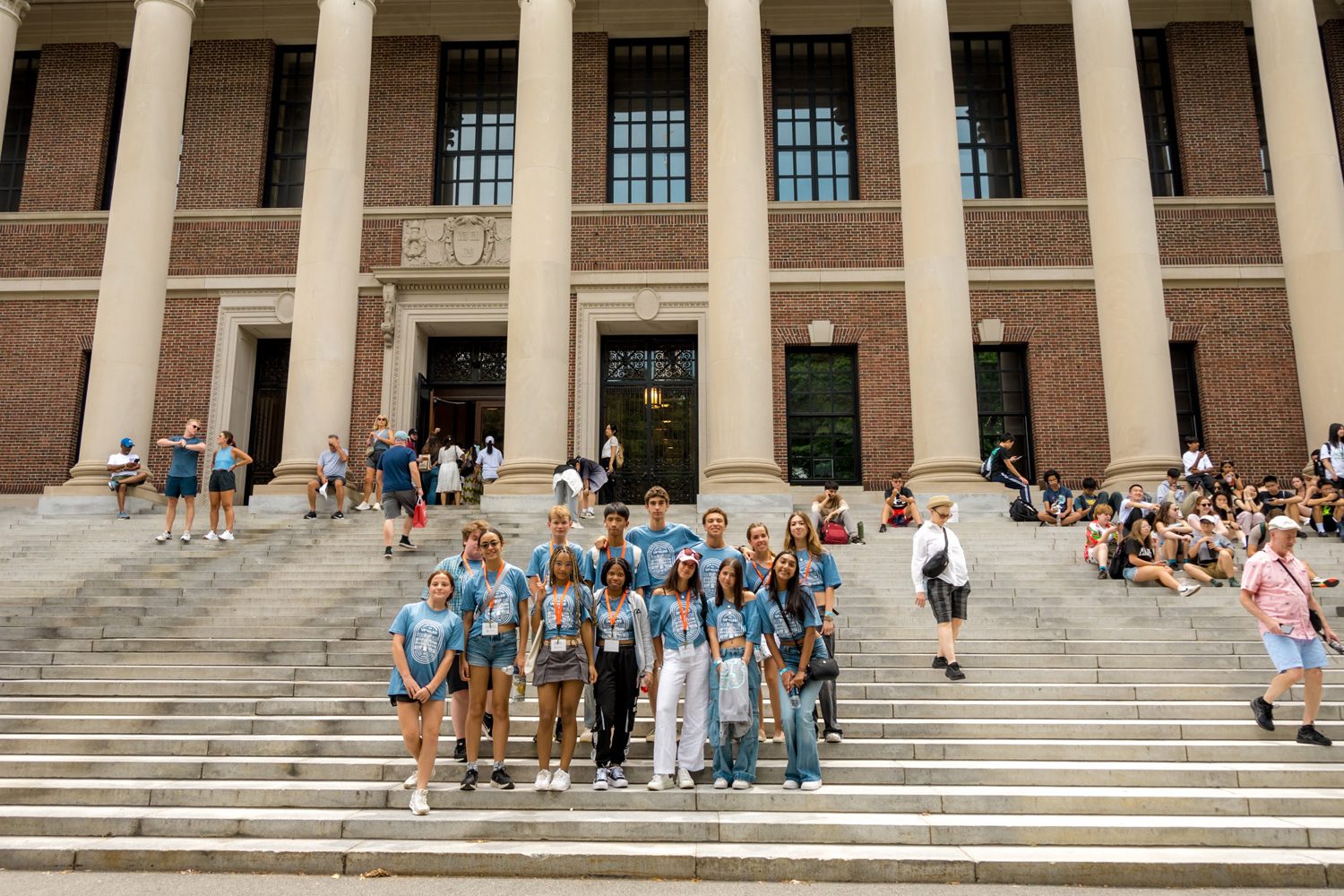 yale-lan-new-pic_0000_Layer 15